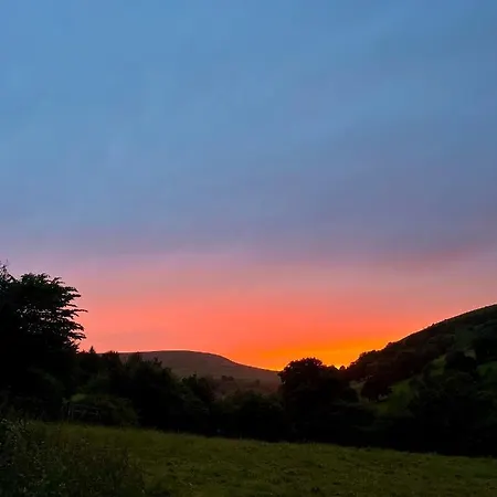 Black Mountains Stylish Hideaway, Nr Crickhowell Llanbedr  Exterior photo